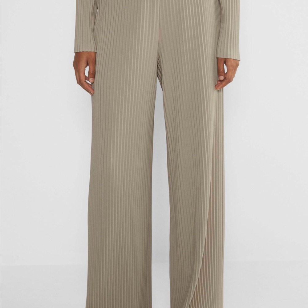 Aritzia Babaton Skilled Pant